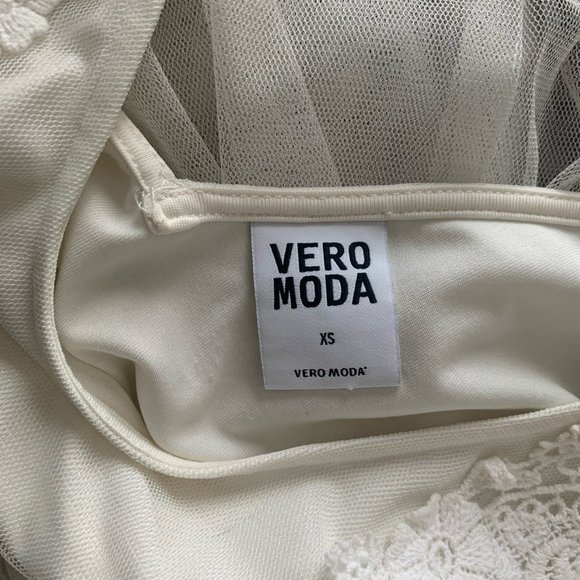 White Long Summer Dress with Lace and Net, Vero Moda, Size XS - Picture 8 of 8